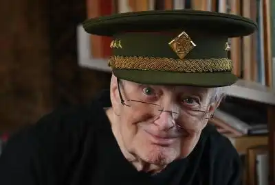 Pochodem vchod aneb Zastavit stát Pochodem vchod aneb Zastavit stát