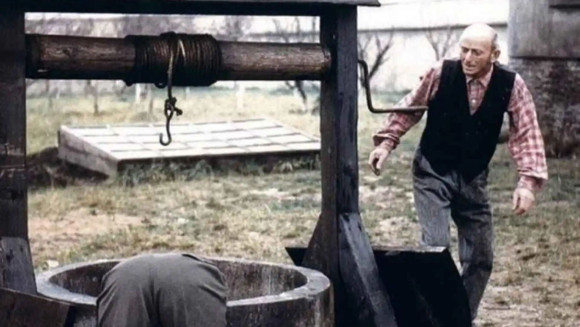 Studna – dvě filmové verze jedné tragédie