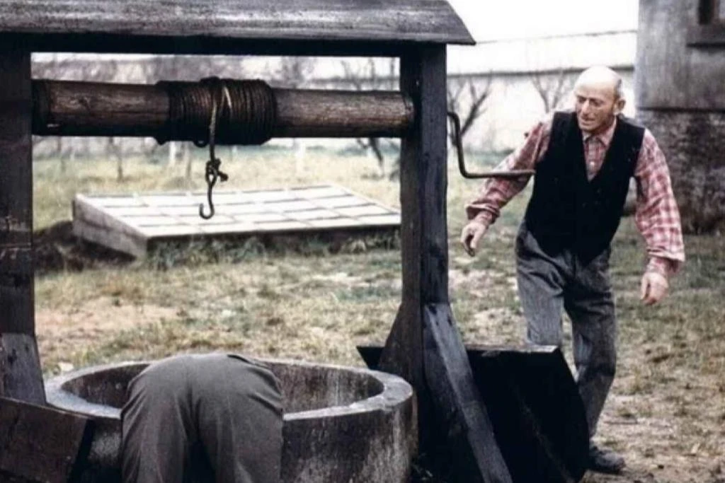Studna – dvě filmové verze jedné tragédie